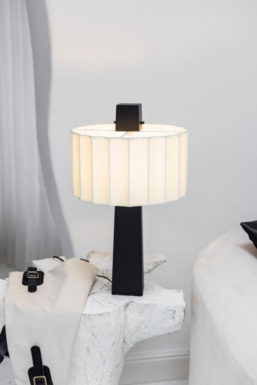 Opera Table Lamp