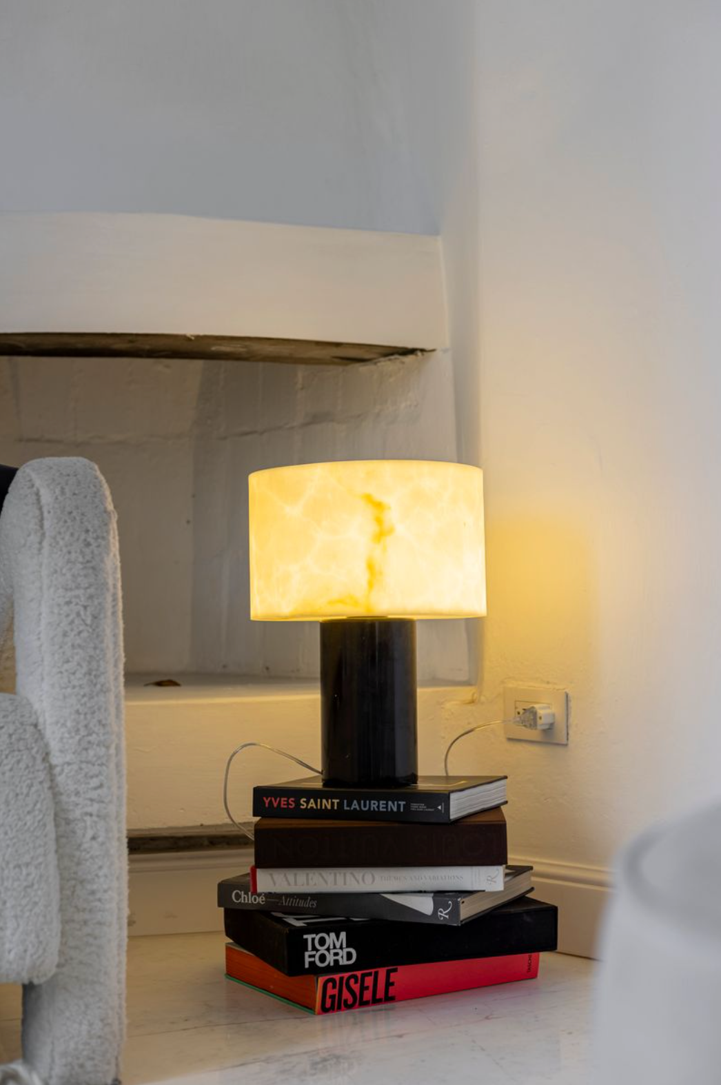 Alba Table Lamp