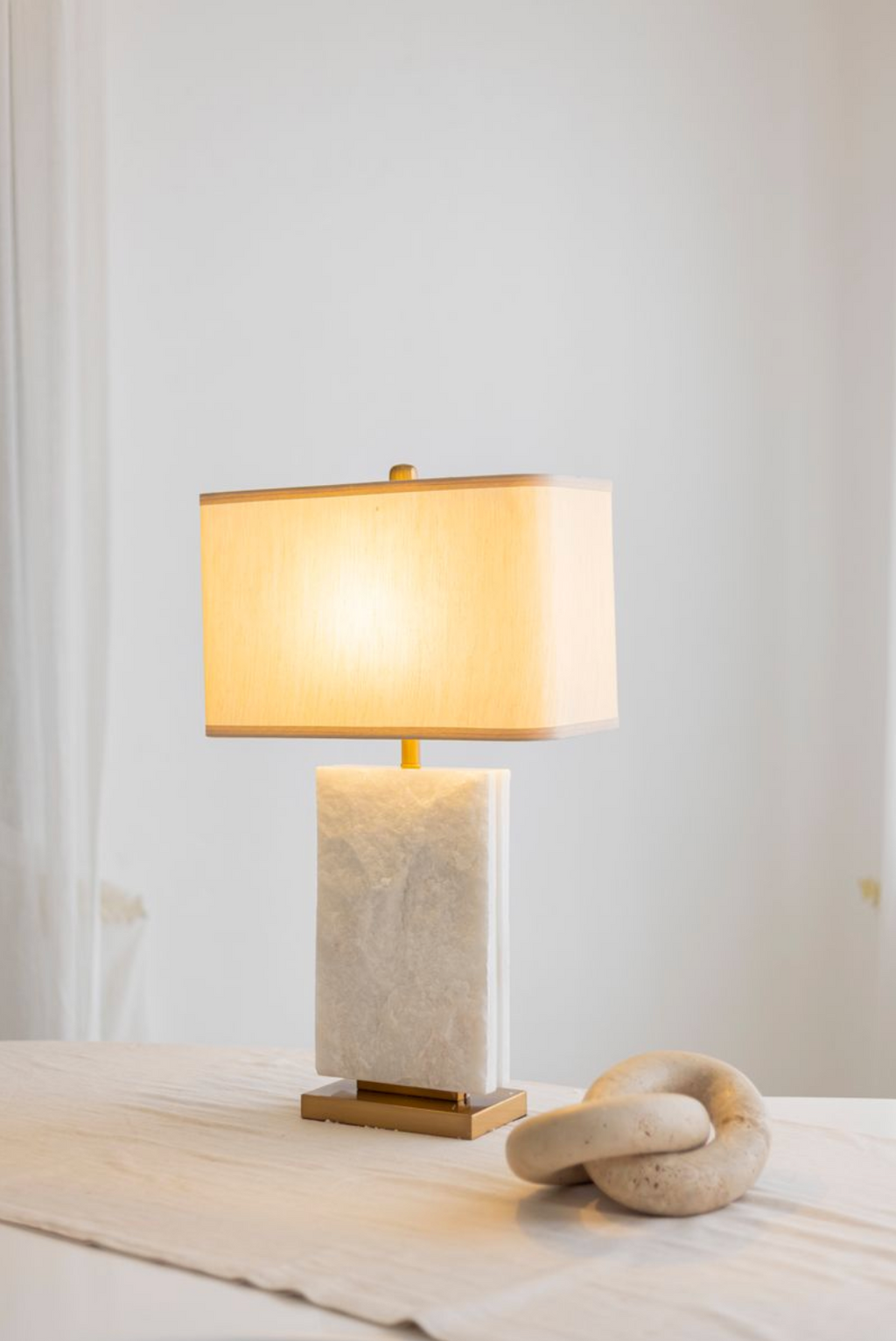 Bruma Table Lamp
