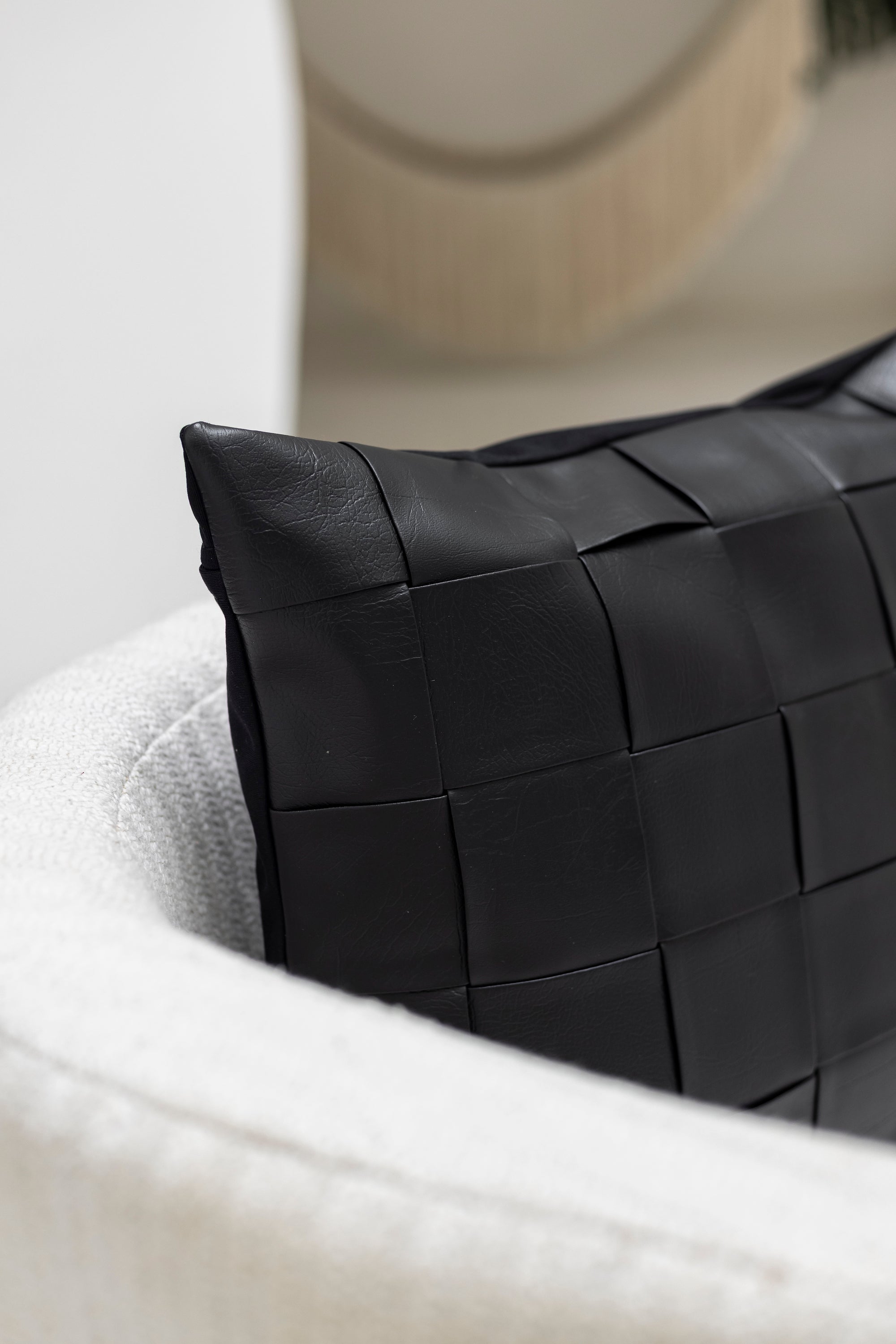 Set de 2 Cojines Monolito Ecopiel Negros